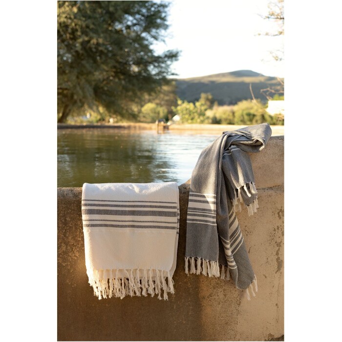 Barrydale Hand Weavers towel texture and tassel detail